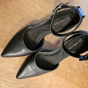 Anne Klein iflex black heels